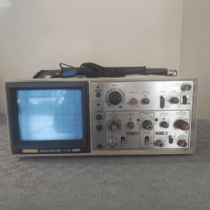 V-212 | Hitachi Oscilloscopio 20MHZ