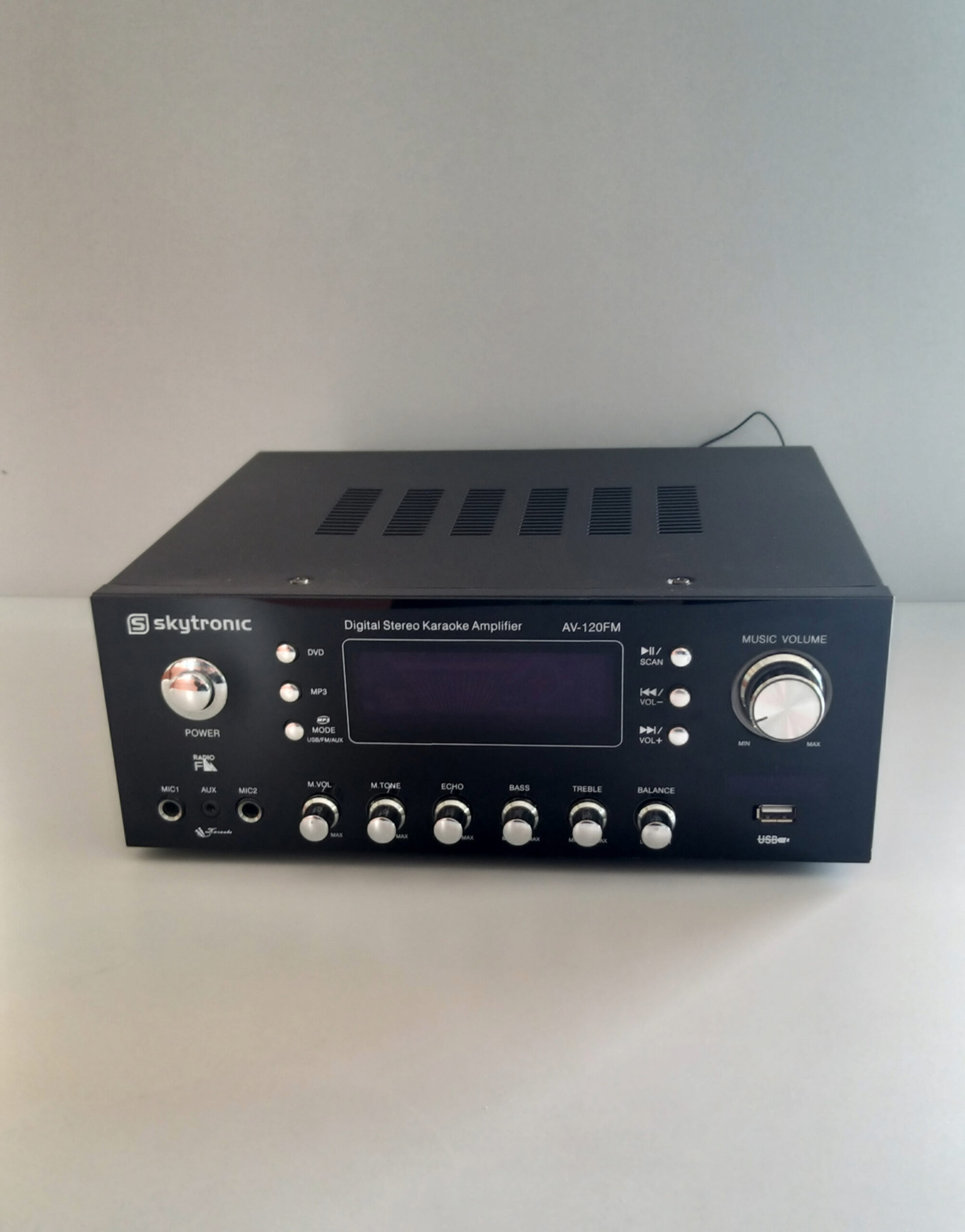 Skytronic AV-120FM