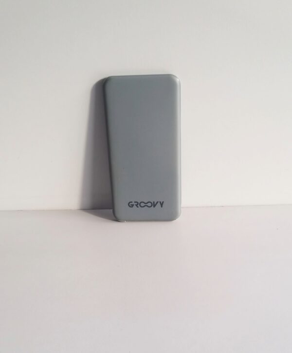 POWER BANK GROOVY