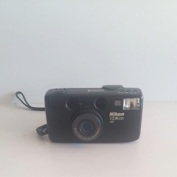 NIKON ZOOM M3