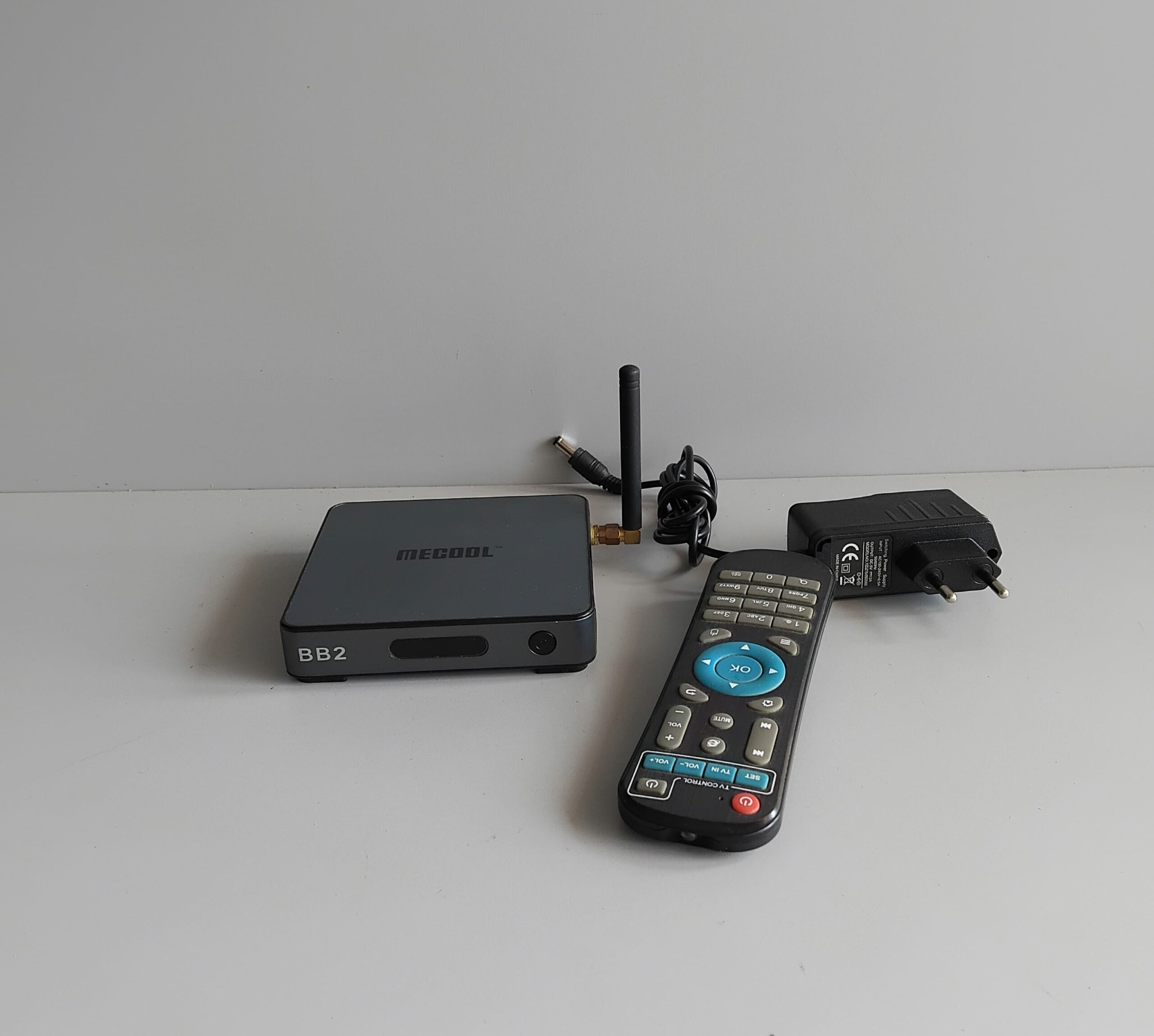 MECOOL BB2 TV BOX ANDROID